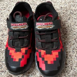 Sketchers Megacraft boys shoes size 1. Gently used.